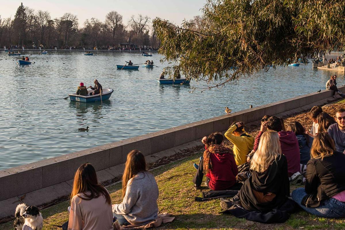 Apartamento GP JUNTO AL PARQUE DEL RETIRO Madrid Esterno foto