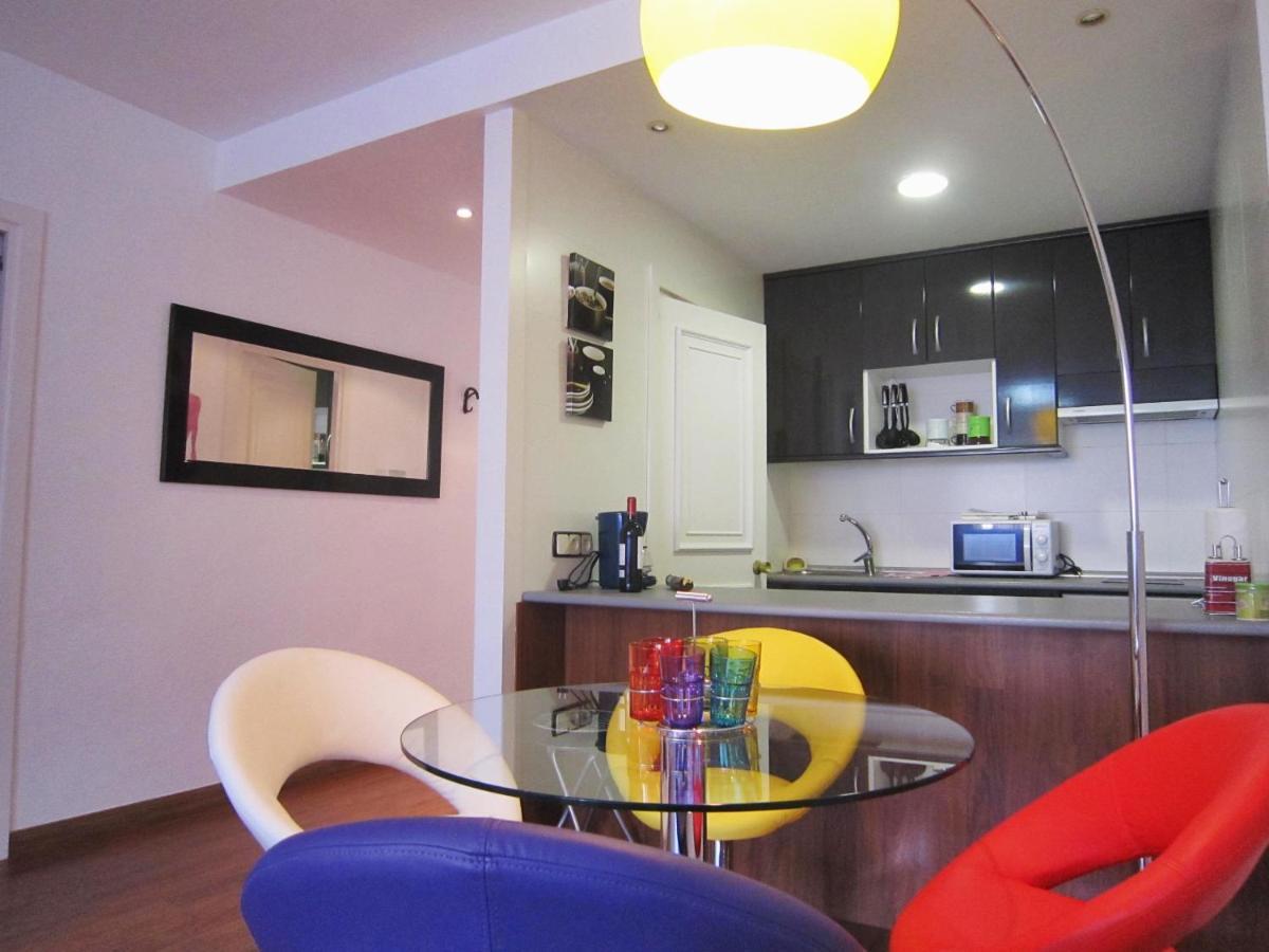 Apartamento GP JUNTO AL PARQUE DEL RETIRO Madrid Esterno foto